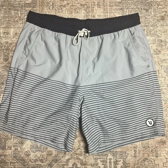 Vuori Kore Shorts Men's XL Blue Striped 7