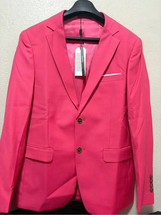 Men's Vibrant Pink Single-Breasted Blazer - Modern Tailored Fit