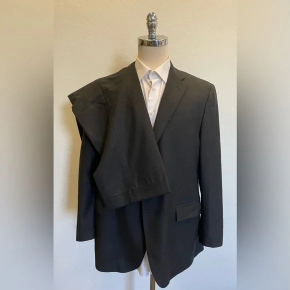 Polo Ralph Lauren Made in‎ Italy Subtle Stripe Wool Suit in Charcoal Size 46 R