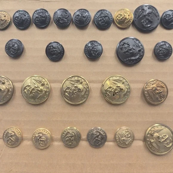 Mixed Lot 1880's U.S. Marine Corps Uniform Button (Waterbury)‎ Eagle Anchor WWII