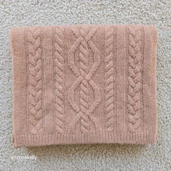 NWOT Caroline Grace Cashmere Tan Cable Knit Scarf