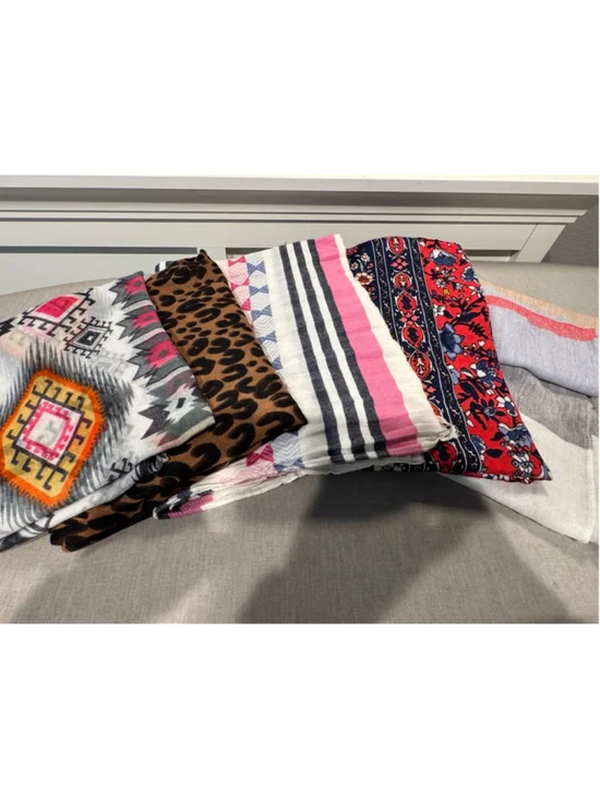 Set of 5 Women's Unbranded Scarves & Wraps Leopard, Stripe, Floral, Geometric