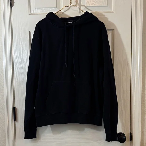 Alphalete Men's Black Hoodie Sweater