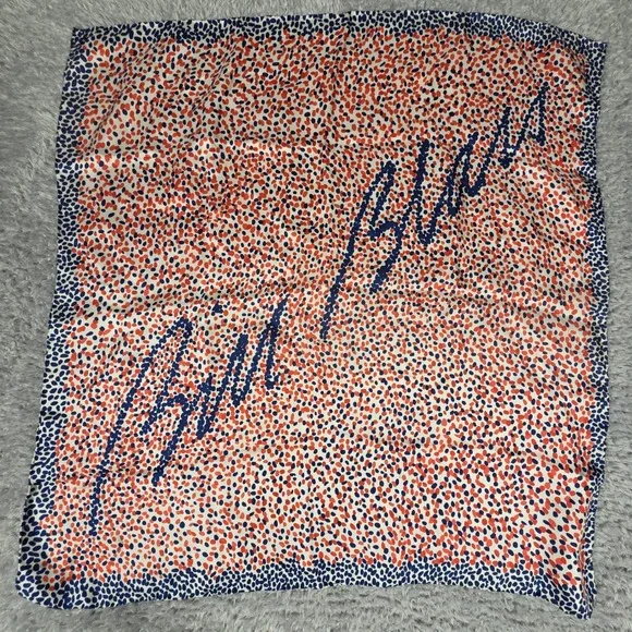 Bill Blass Scarf Women OS Red Blue Pebble Print Excellent Silk Signature Square‎
