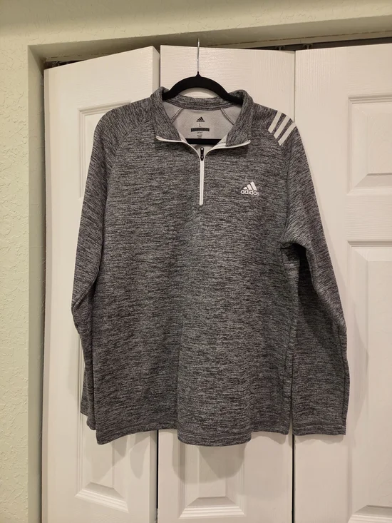 adidas Golf Men’s Gray Quarter-Zip Performance Sweater Size Large.