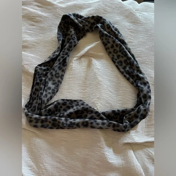 Leopard Print‎ fleece infinity scarf