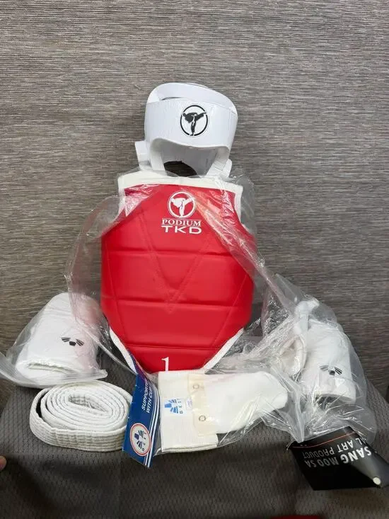Podium TKD Taekwondo Sparring Gear Set Boys Size XS Red White Protective Pads