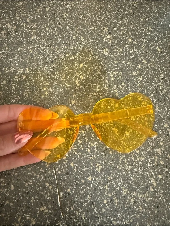 Yellow heart sunglassses