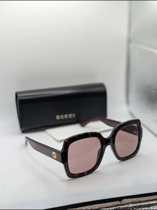 Gucci GG1337S Square Tortoiseshell & Purple Sunglasses with Pink Lenses & Case