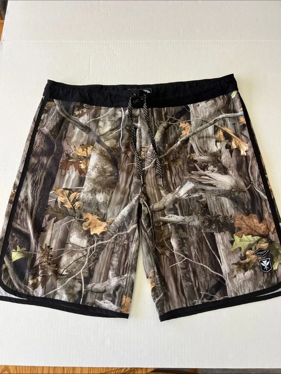 Wailoa Surf Camo Men's Board Shorts - Realtree-Style Forest Print Size 42