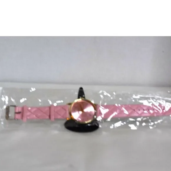 NIP Geneva Platinum Lovely Pretty Quilted 8