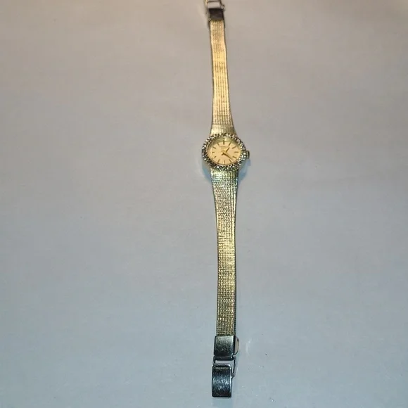 Women's Bulova Caravelle Wrist Watch ⌚️