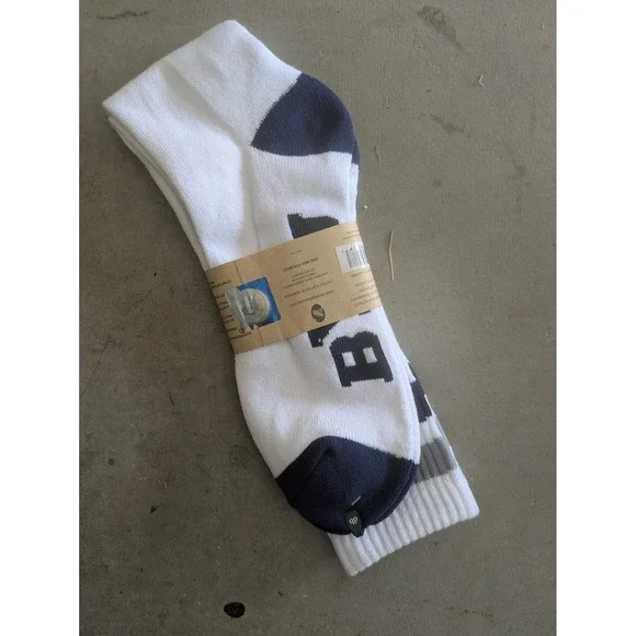 NEW Donegal Bay Crew Socks Men's OSFM White BYU Cougars Collegiate Athletic