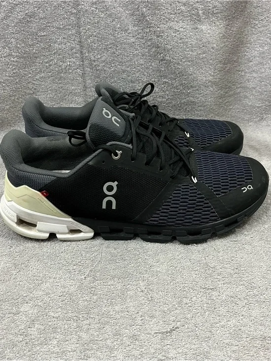 On Running Cloudflyer Black/White Running Shoes Men's sz 12.5