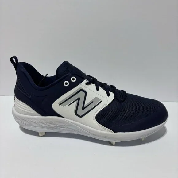 New Balance Men’s Fresh Foam X 3000 V6 Metal Cleats, Size 16 D
