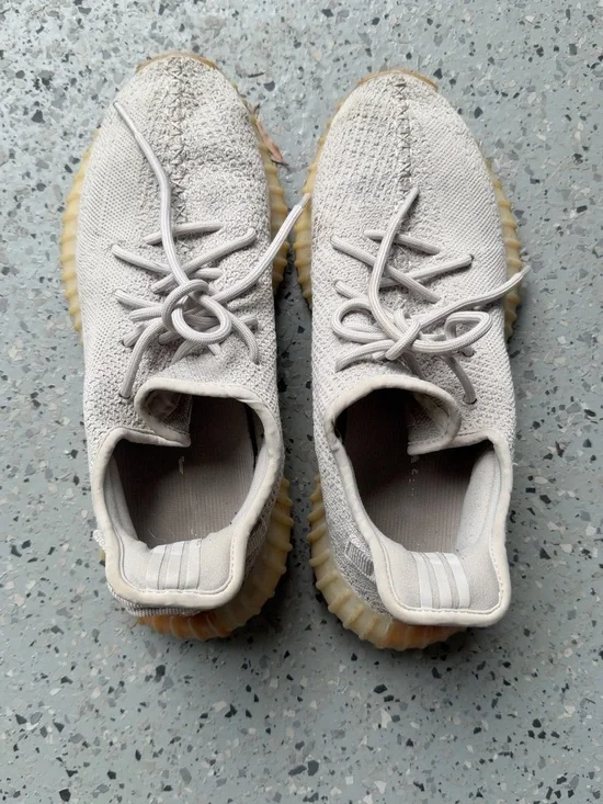 Adidas Yeezy Boost 350 V2