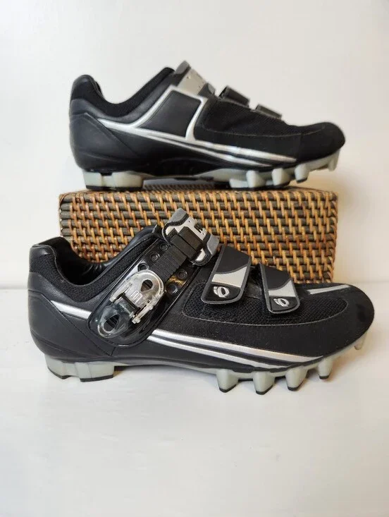 Pearl Izumi Attack Cycling Mountain Biking Shoes