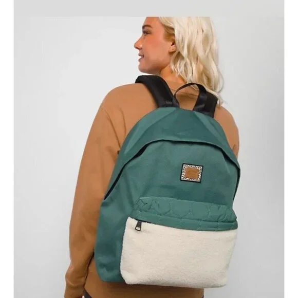 VANS Womens Unisex Animal Mix Sherpa Pocket Backpack Size Large 17