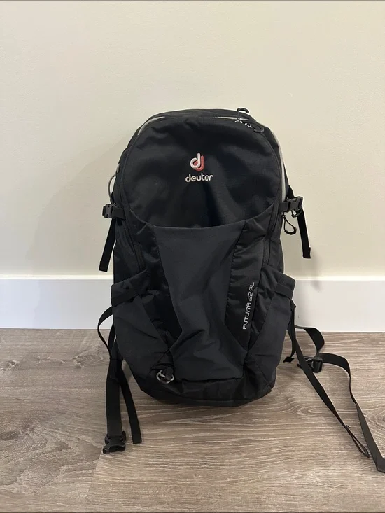 Black Futura 22 SL Daypack - Women's
