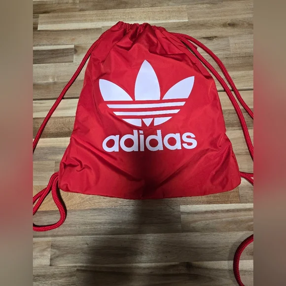 adidas Originals Trefoil Sackpack / Drawstring Gym Sack (Scarlet Red)