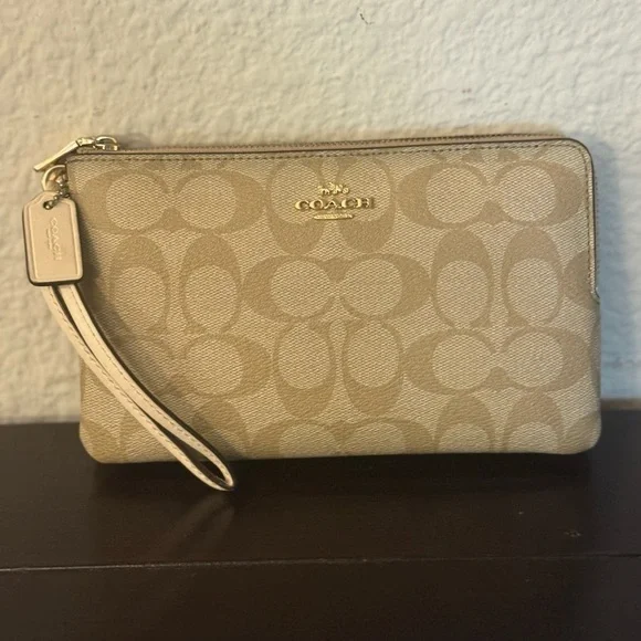 Coach Brown Signature Coated Canvas Double Corner Zip Wallet Wristlet/Purse