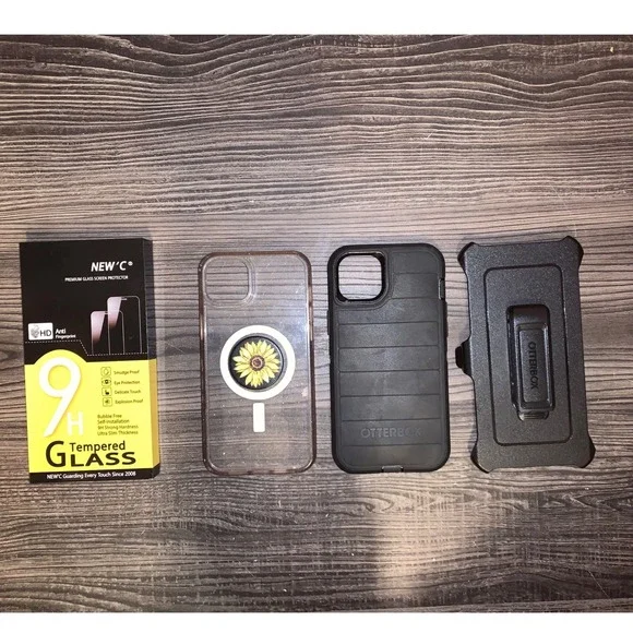 OtterBox iPhone 15+ Black Defender Pro& Clear Symmetry Case, 2 Privacy Protector