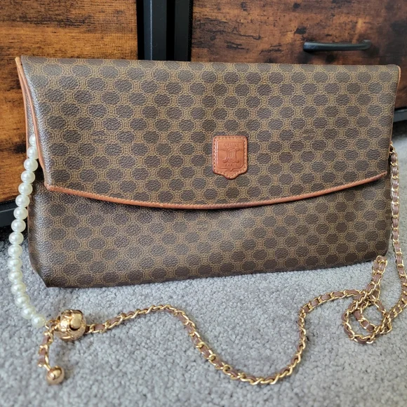 🛍Final Price🛍 Authentic Celine Brown Monogram Clutch Bag