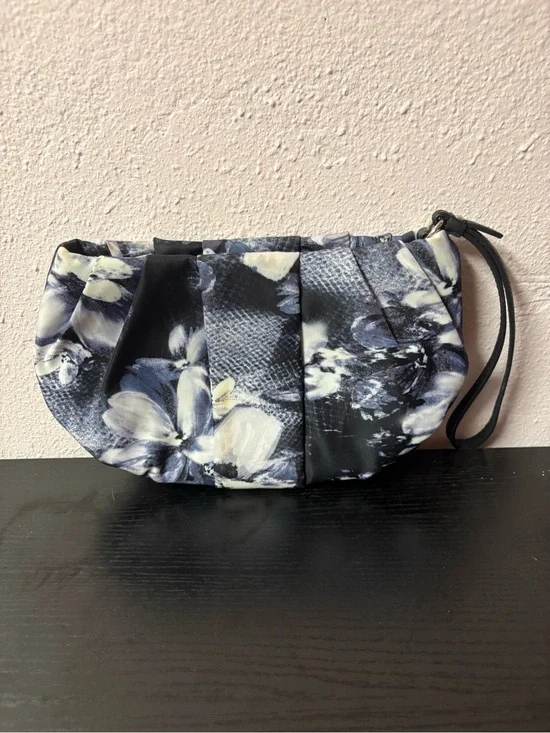 Floral Pleated Wristlet Clutch Black Blue Ivory