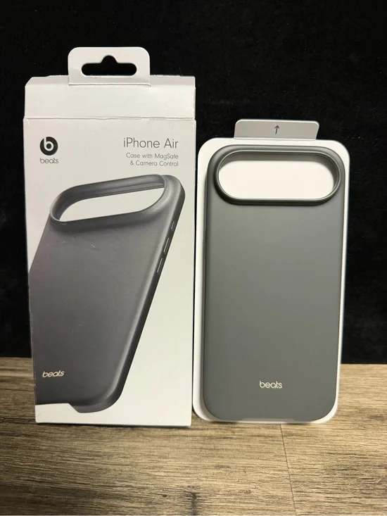 Beats Apple iPhone Air MagSafe Case Granite Gray Camera Control NWT/NIB