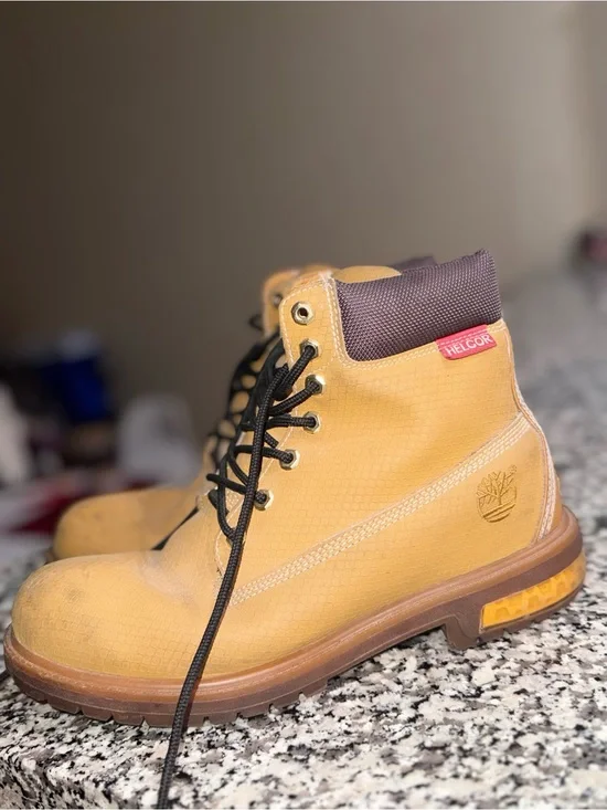 Timberland Wheat/ Brown Lace-Up Work Boots