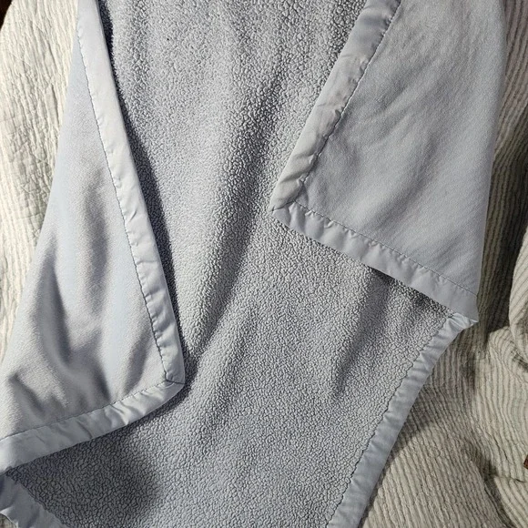 Koala Baby Light Blue Sherpa Fleece Satin Trim Security Blanket 36x28 2014