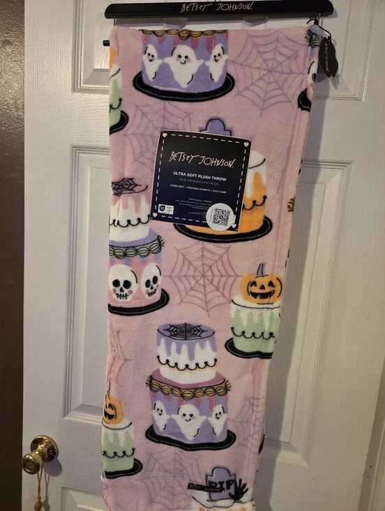 Betsey Johnson NWT Plush Throw- Ghost Cakes