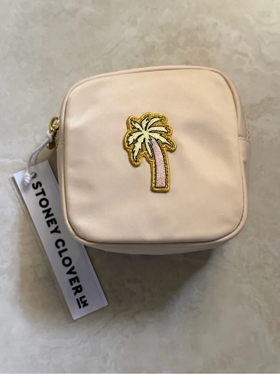 NWT Stoney Clover Classic Mini Pouch in Sand Palm Patch