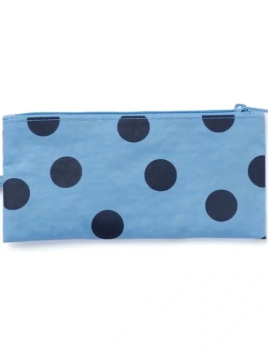 Baggu Pastel Blue Polka Dot Medium Flat Lightweight Nylon Toiletry Zip Pouch