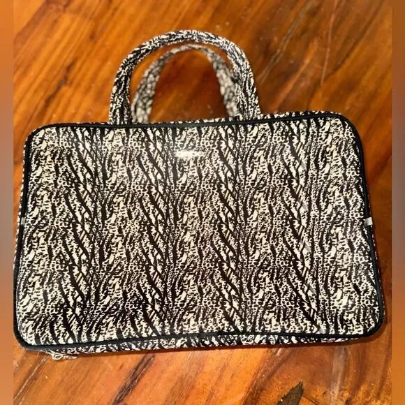 Bebe Black & White Animal Print Hanging Cosmetic Case Travel Makeup Bag nwot