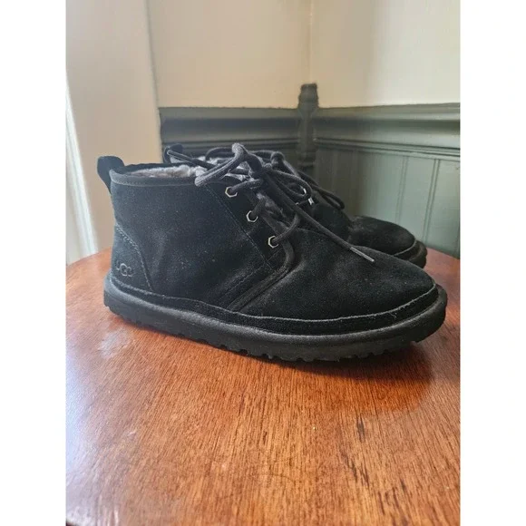 UGG Mens Neumel Black‎ Suede Shearling Lined Lace Up Chukka Boots 3236 Size 9