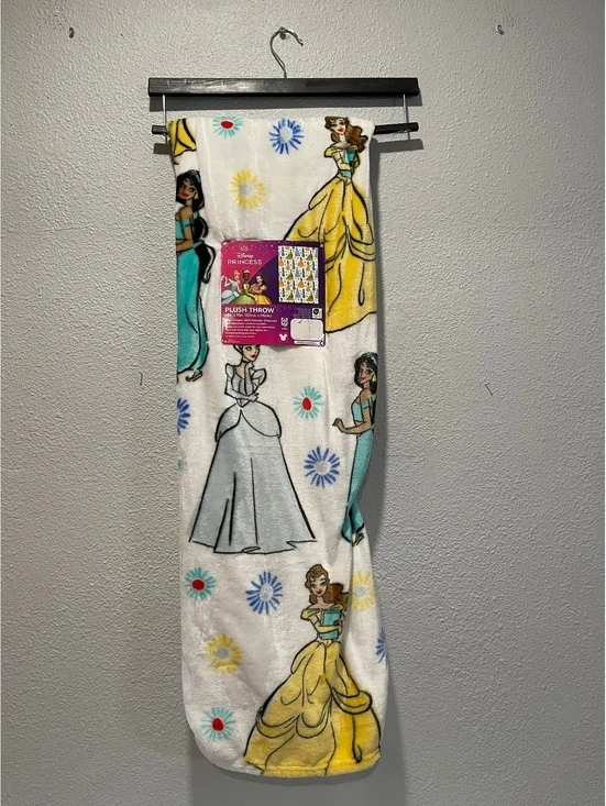 Disney Princess Plush Throw Blanket 50x70 Inches