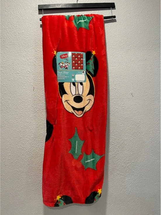 Disney Plush Throw Blanket featuring Mickey Mouse