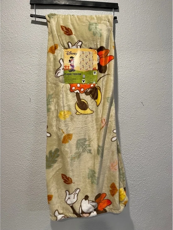 Disney Minnie Mouse Plush Throw Blanket 50x70 inches