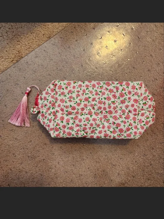 Pink Floral Quilted Wristlet Pouch with Tassel