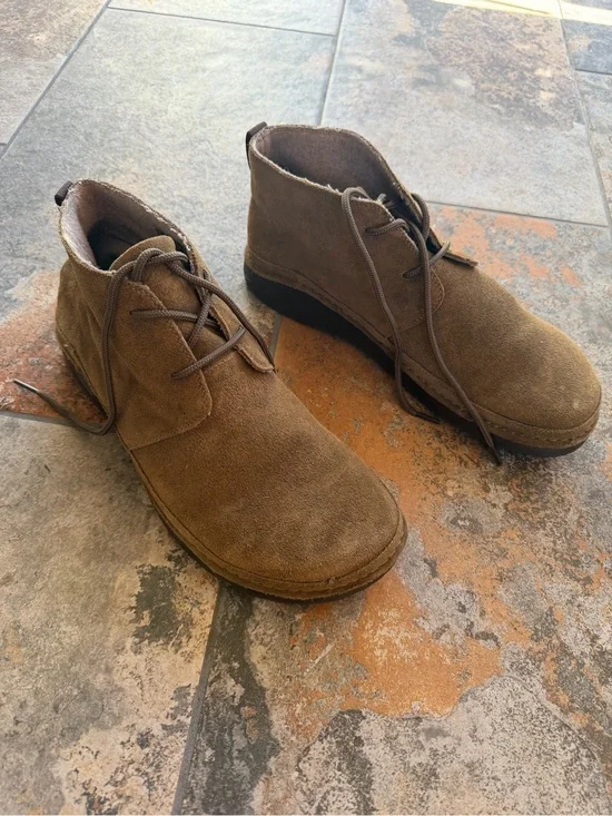 Chaco Men's Brown Suede Chukka Boots