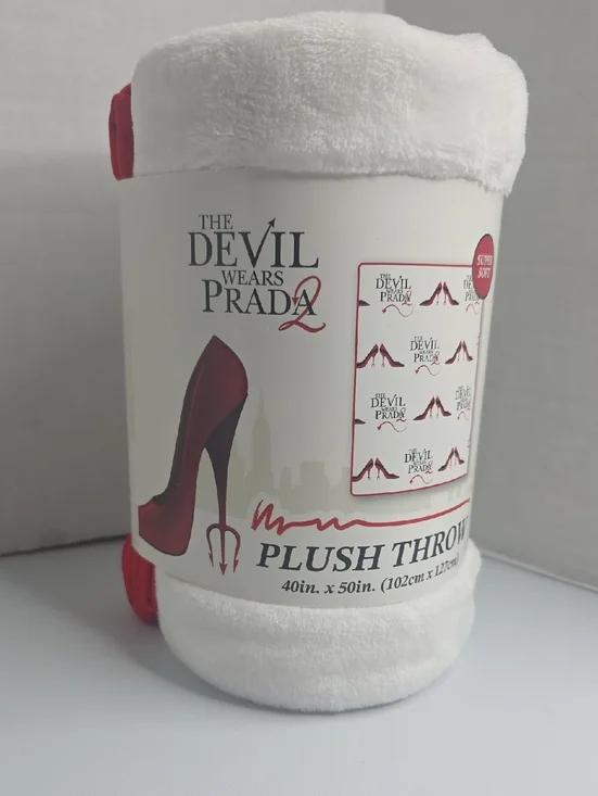 The Devil Weara PRADA 2 Plush Thrown