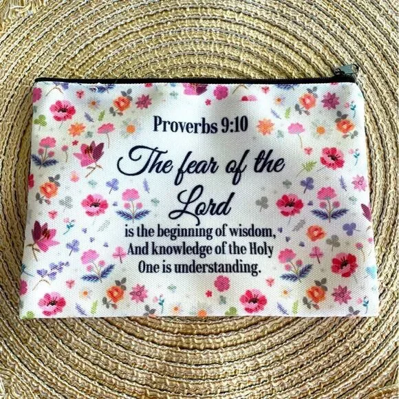 Unbranded Floral Bible Verse Cosmetic Pouch.  Proverbs 9:10. NWOT.