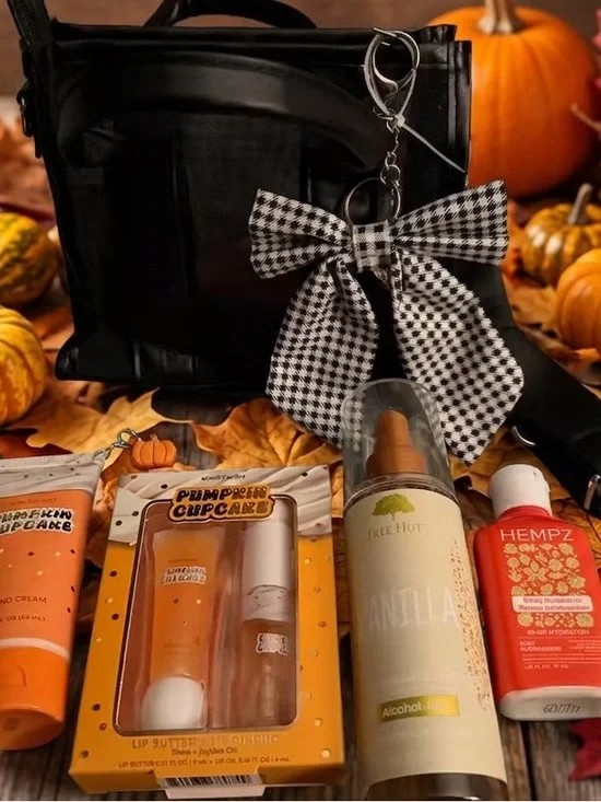 Hempz Pumpkin lotion & Lip Care Set with Black makeup Bag and bow bag charm