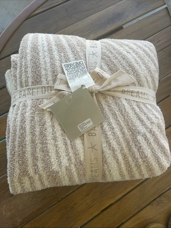 Barefoot Dreams Throw Blanket covered in prayer sunburst NWT