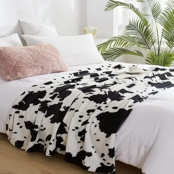 King Dare Cow Print Throw Blanket 40x50 Black White Plush Sofa Couch Accent New