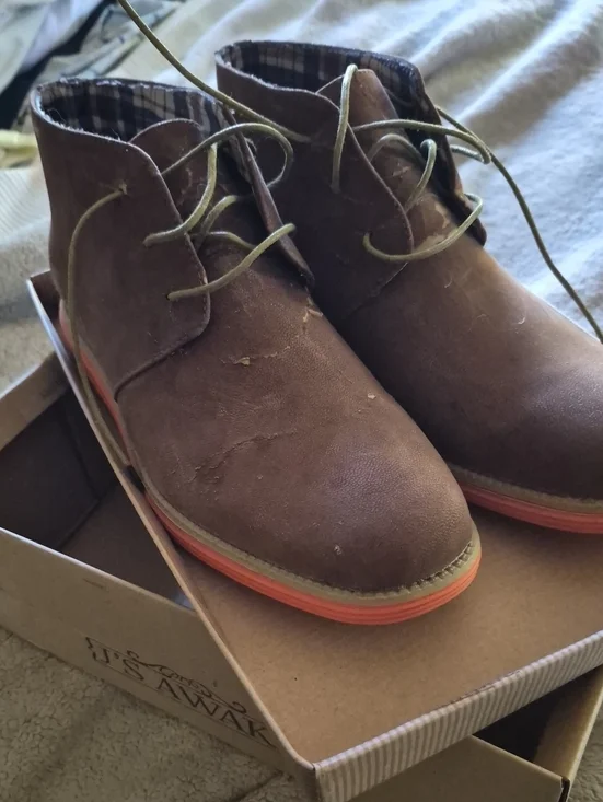 Men's Brown Chukka Boots with Orange Trim