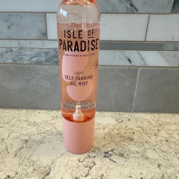Isle of Paradise‎ self tanning oil mist