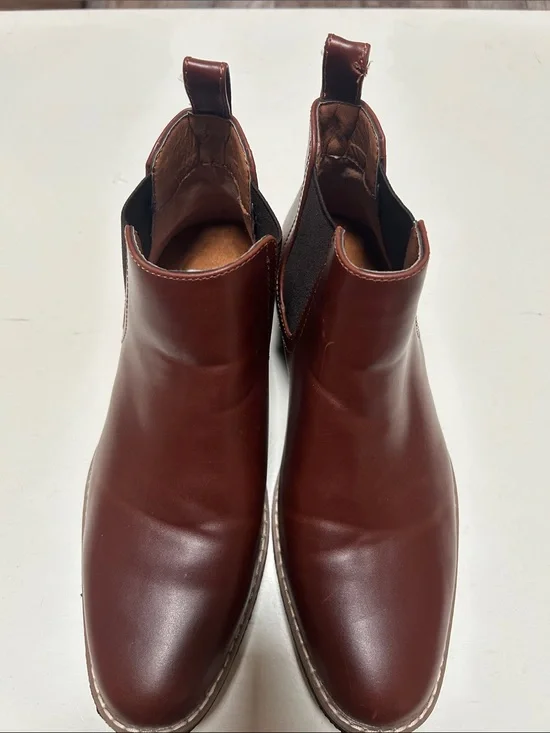 Deer Stags Men's Chukka Boots in Chestnut Brown