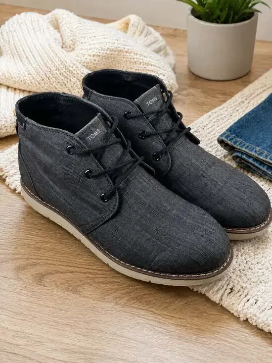 TOMS Navi Chukka Boots Men’s 10.5 Black Crosshatch Canvas Casual Lace Up